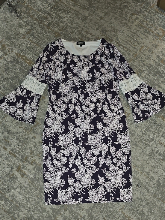 Glamorous Dresses & Skirts - 🟢 Glamorous Purple & White Floral Lace-Trim Bell Sleeve Midi Dress Large (12)